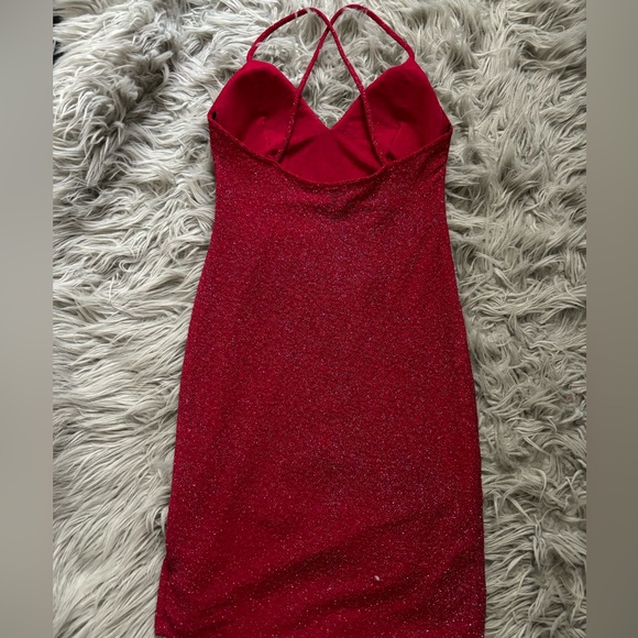 Sparkly red Windsor dress - Picture 2 of 3